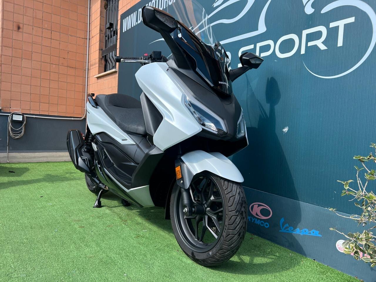 Honda Forza 350 Abs