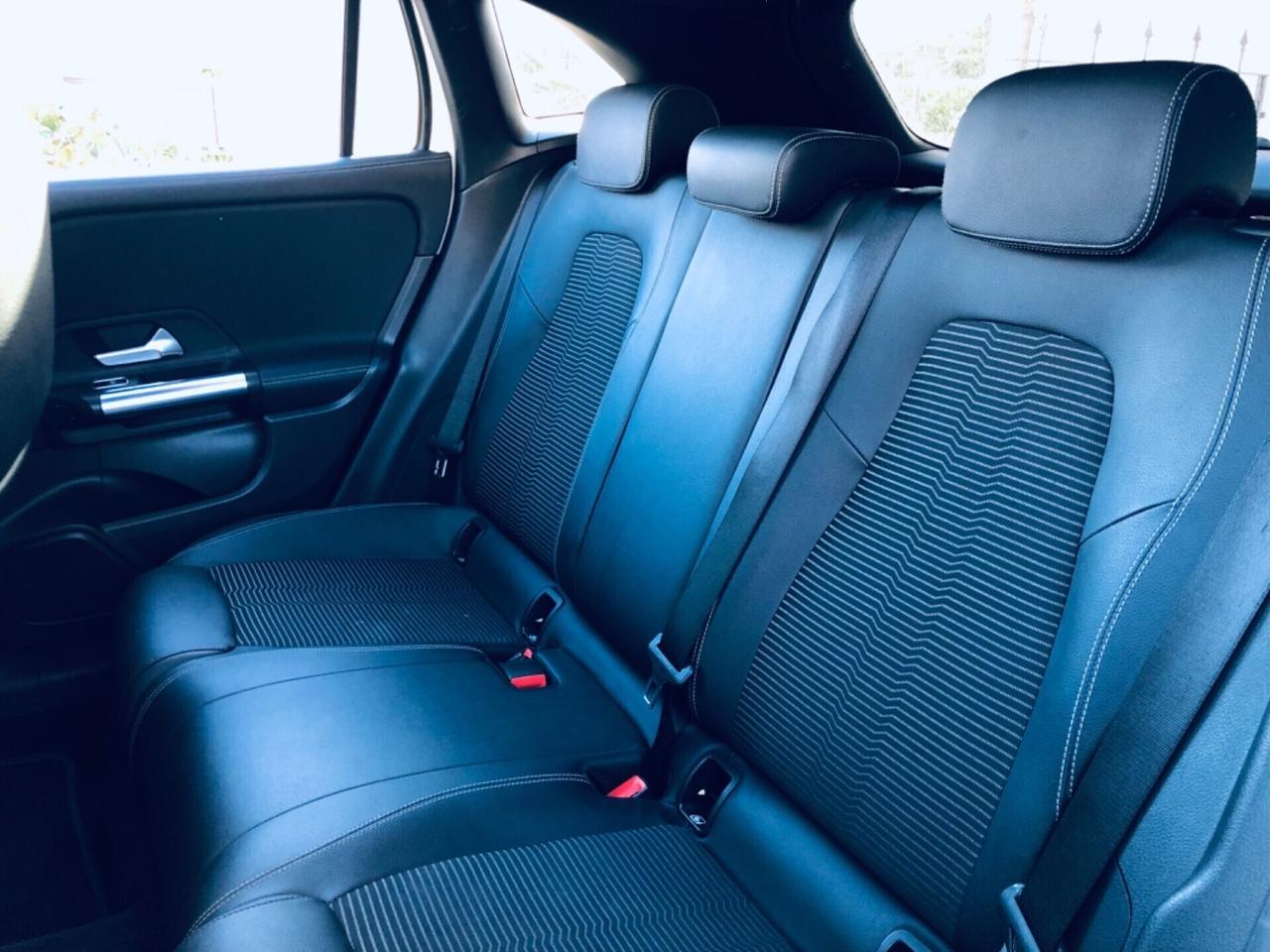 Mercedes-benz GLA 200d Automat TETTO-PELLE-TELECA