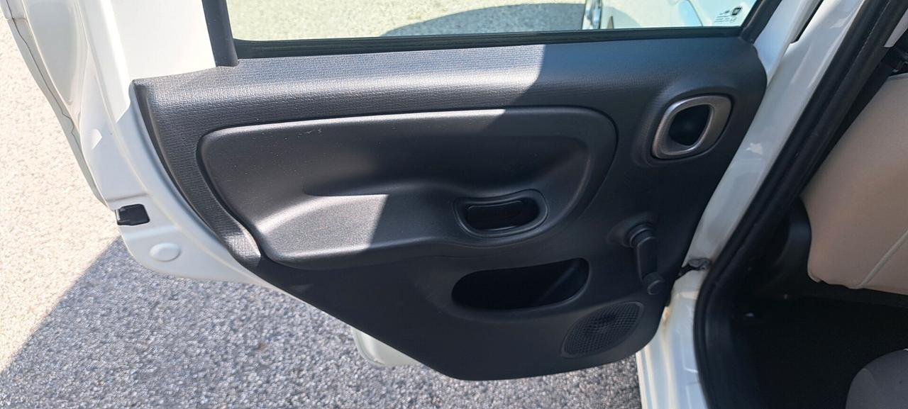 Fiat Panda 0.9 TwinAir Turbo Natural Power Lounge