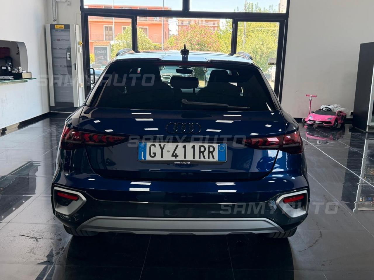 Audi A3 allstreet 2.0 tdi Identity Contrast 150cv s-tronic