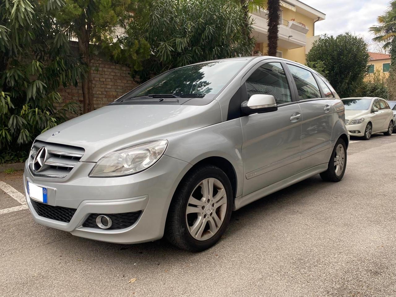 MERCEDES B 180 CDI PREMIUM CONDIZIONI DA VETRINA GUARDA