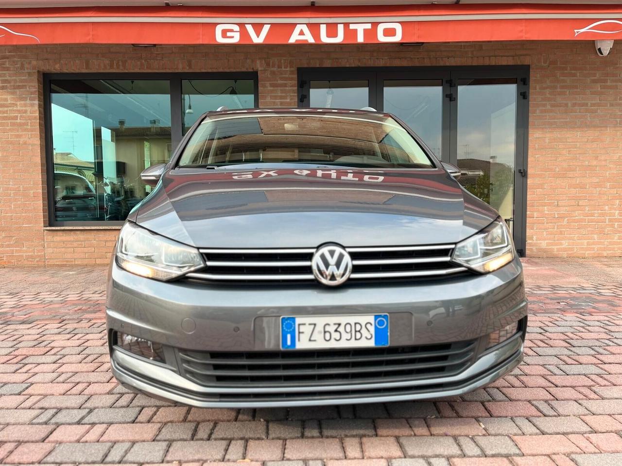 Volkswagen Touran 2.0 TDI DSG Executive - 7 POSTI