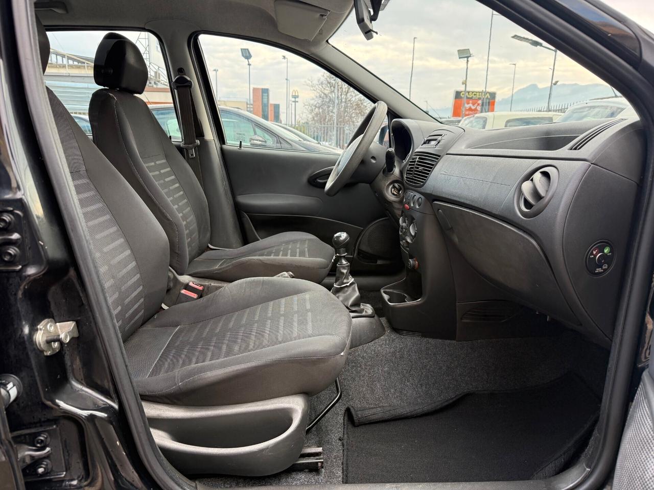 PUNTO 1.2 GPL 2010-OK NEOPAT.-UNICO PROPRIETARIO