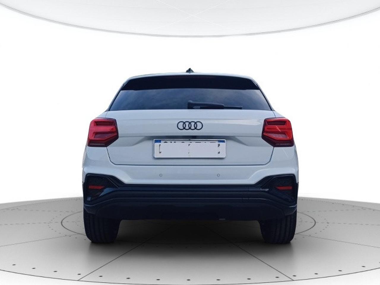 Audi Q2 30 2.0 tdi identity black