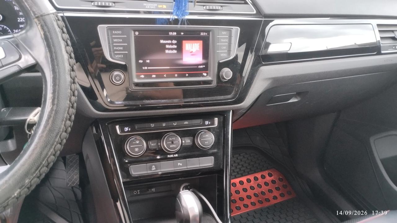 Volkswagen Touran 2.0 TDI 150 CV SCR DSG Executive BlueMotion Tech.