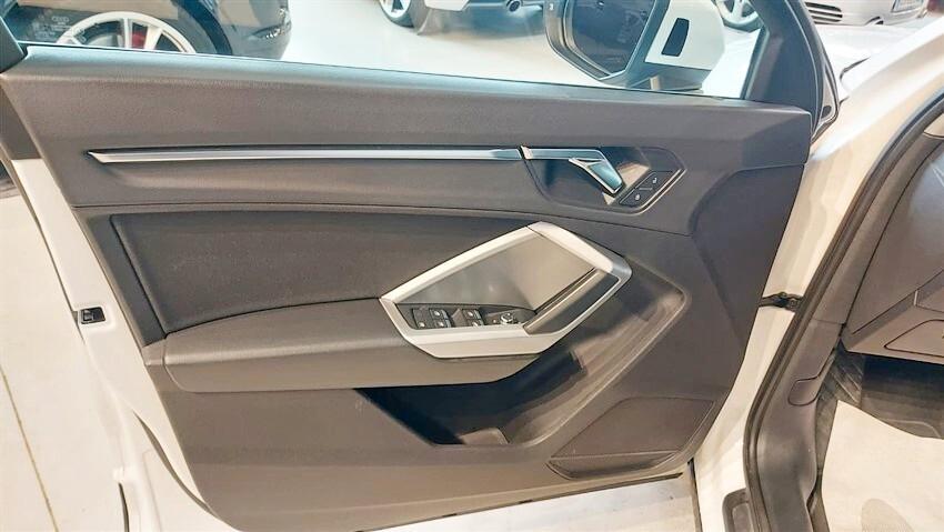 Audi Q3 2.0 TDI 150 CV S tronic