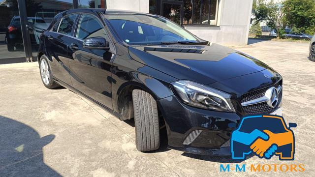 MERCEDES-BENZ A 180 d Business