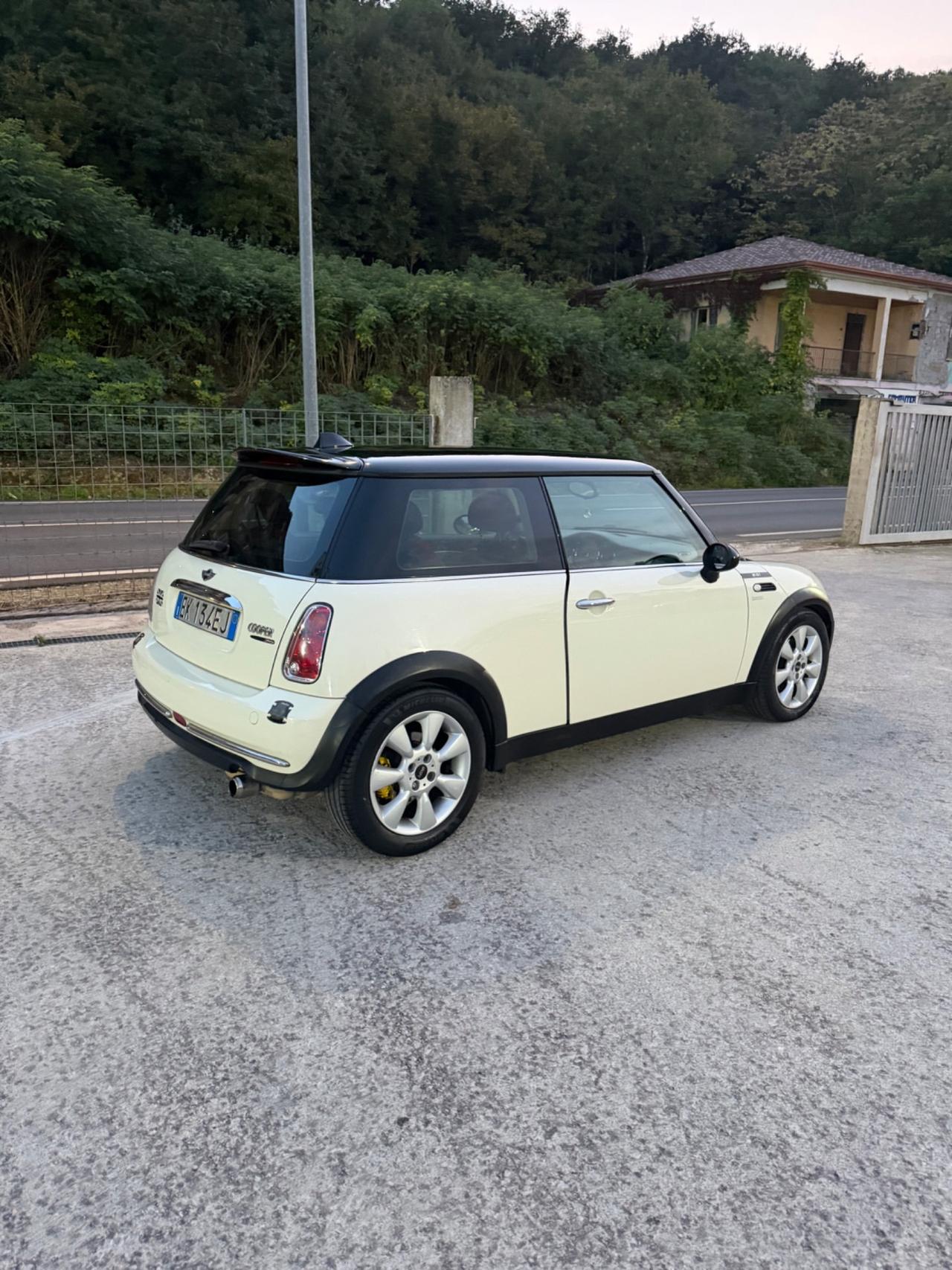 Mini 1.6 16V Cooper Salt