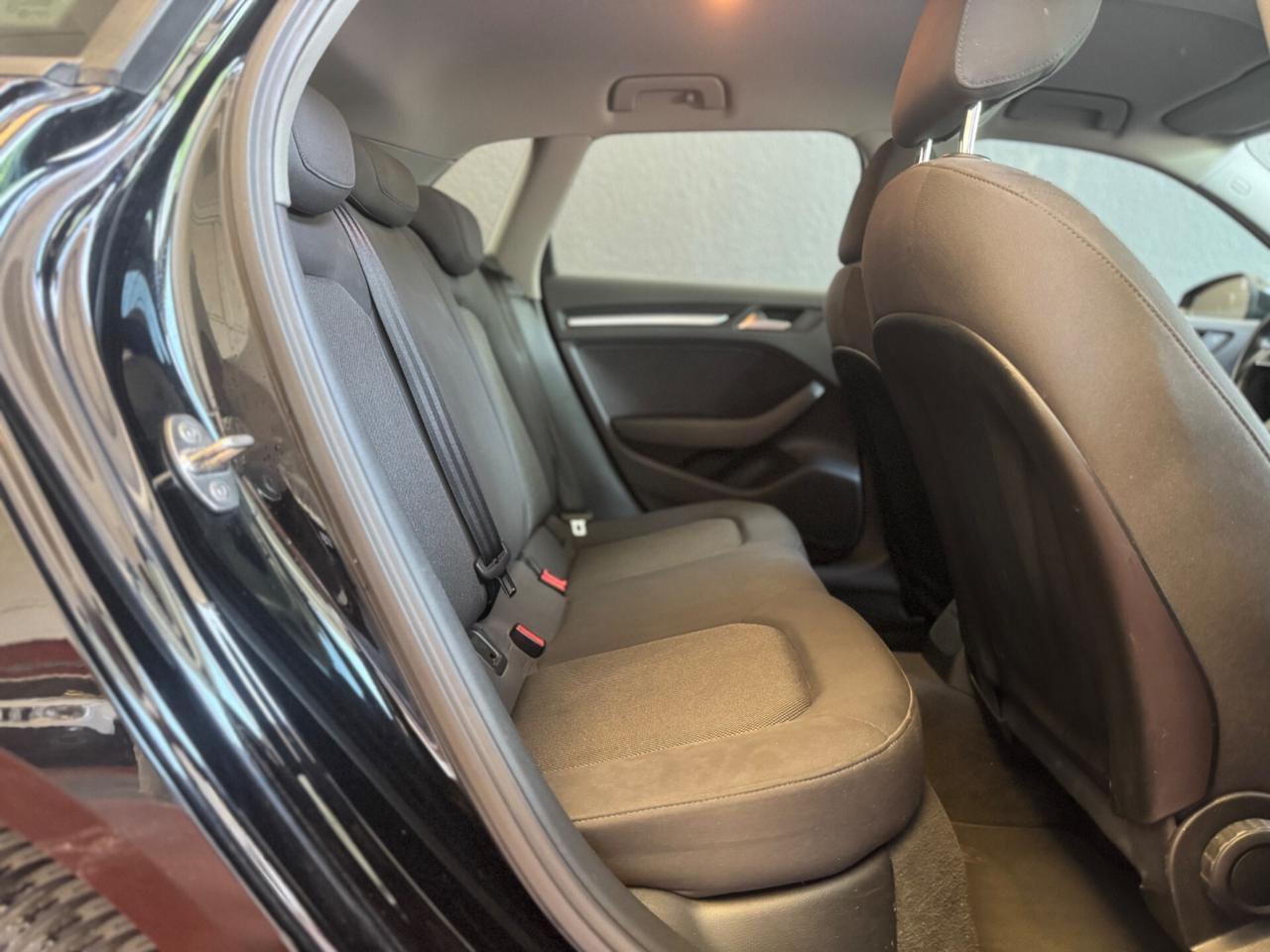 Audi A3 SPB 1.6 TDI 116 CV S tronic Sport