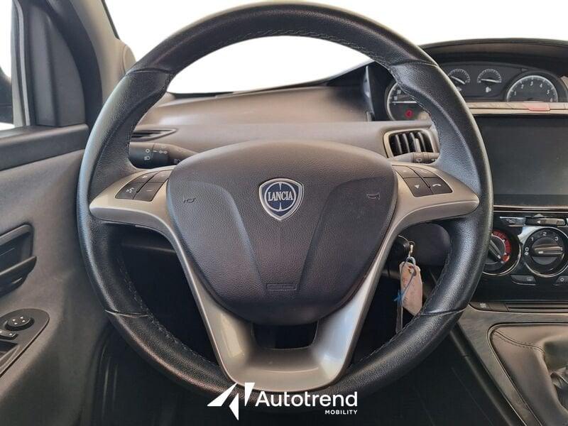 Lancia Ypsilon 1.0 FireFly 70 CV Hybrid Gold S&S