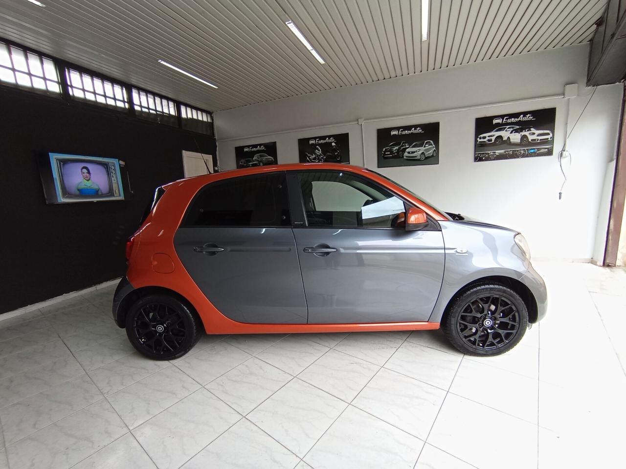 Smart ForFour 1.0 benzina 2015 CON GARANZIA