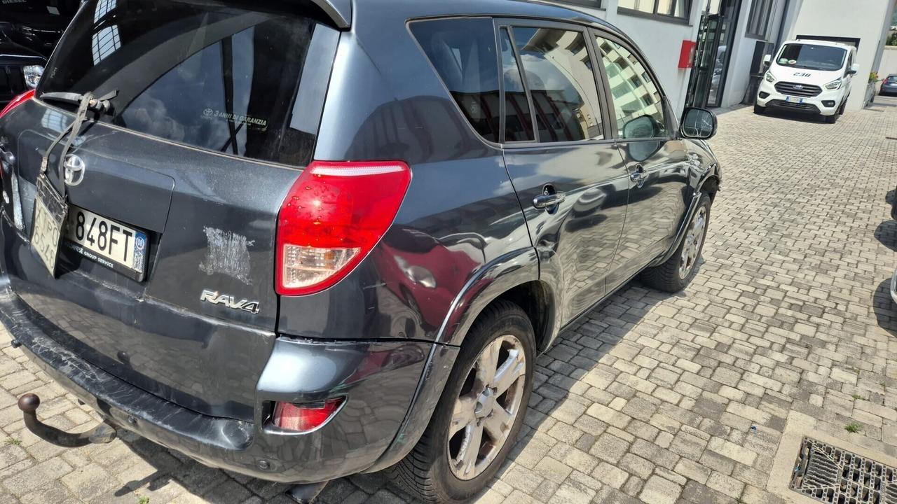 Toyota RAV 4 2.2 4X4 - MOTORE SOSTITUITO A 130.000