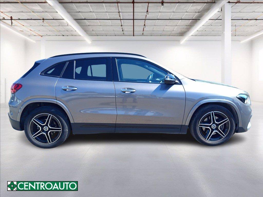MERCEDES GLA 200 d Executive auto del 2024