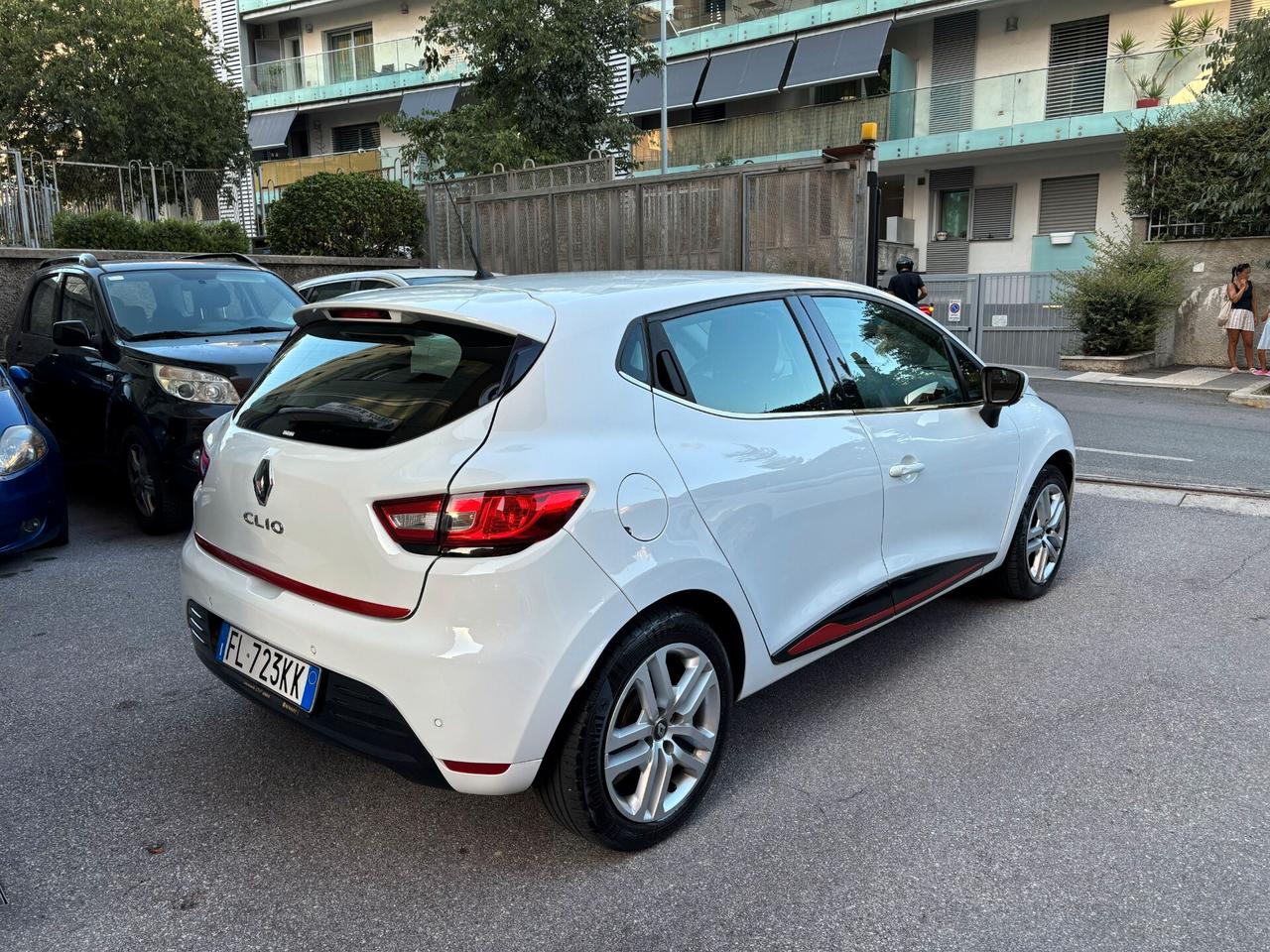 Renault Clio TCe 12V 90CV Start&Stop 5 porte Energy Zen