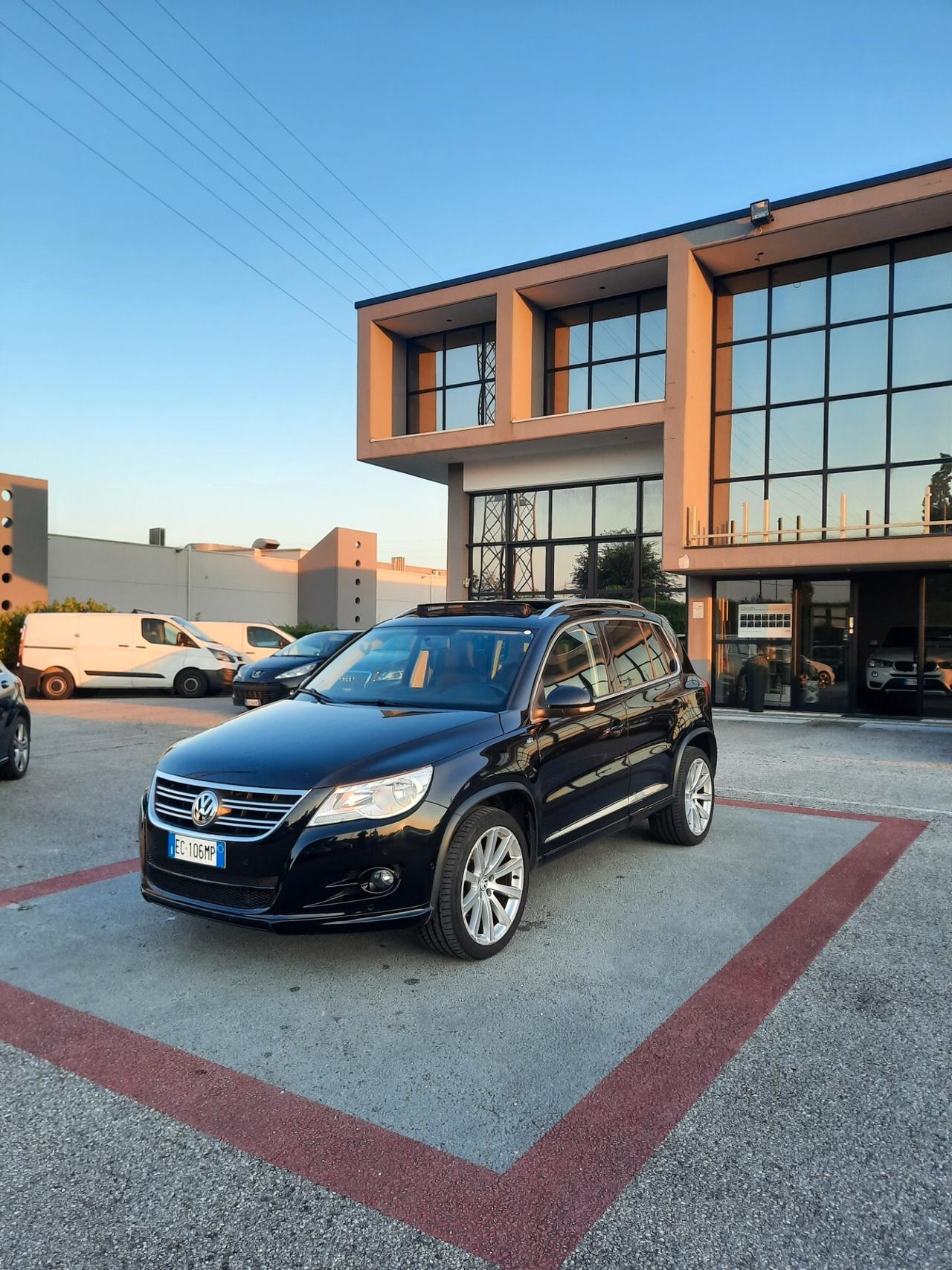Volkswagen Tiguan 2.0 TDI 170 CV DPF 4MOTION R-Line