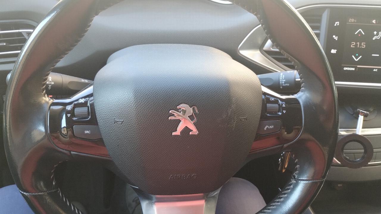 Peugeot 308 BlueHDi 130 S&S SW Allure