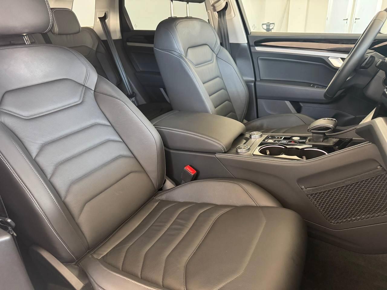 Volkswagen Touareg 3.0 V6 TDI SCR Elegance
