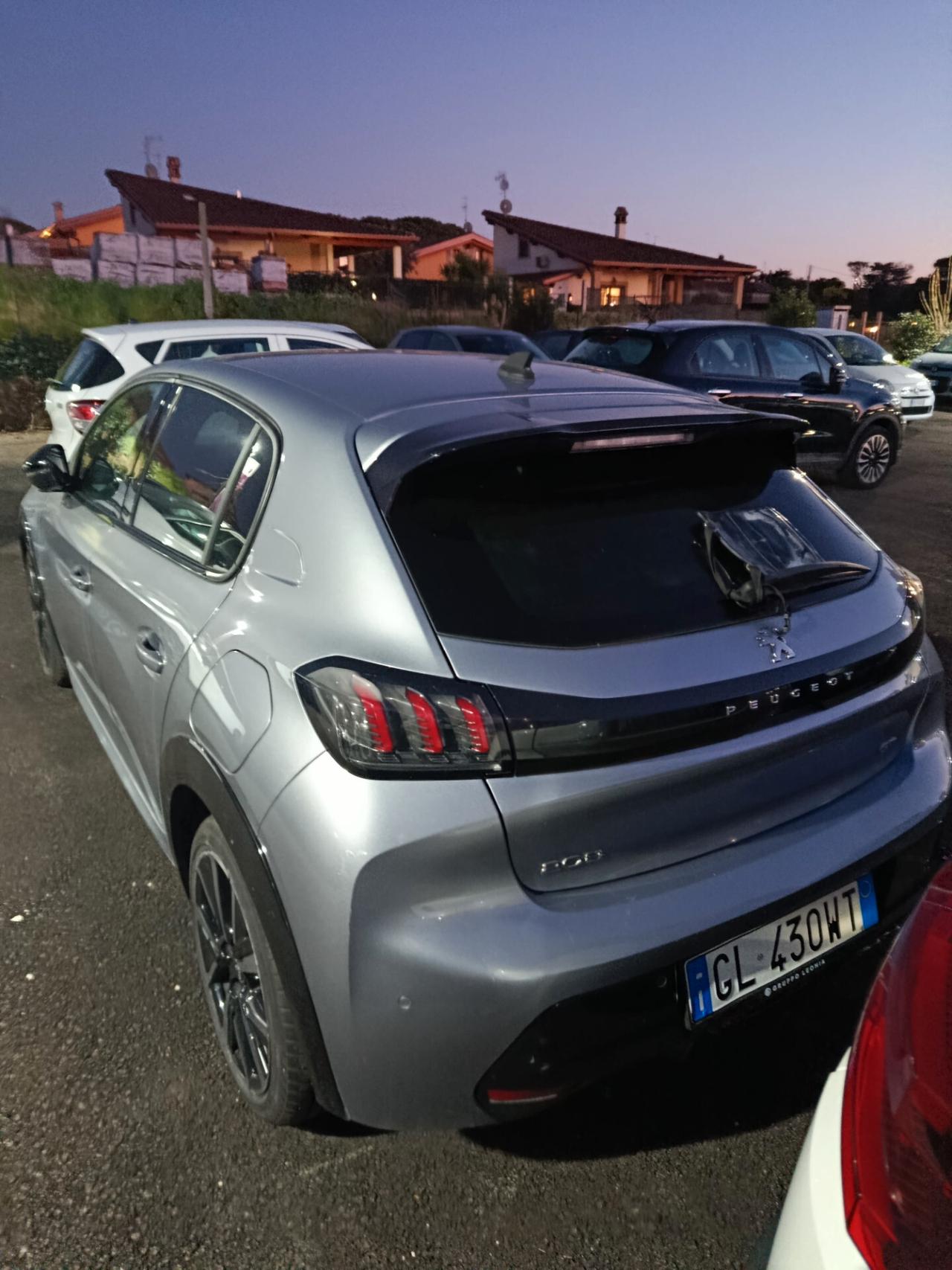 Peugeot 208 PureTech 130 Stop&Start EAT8 5 porte GT