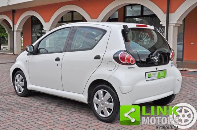 TOYOTA Aygo 1.0 5 porte Now Connect