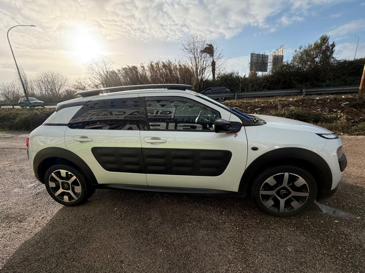 Citroen C4 Cactus BlueHDi 100 S&S Shine