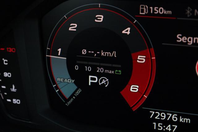 AUDI Q3 35 TDI quattro S tronic Business