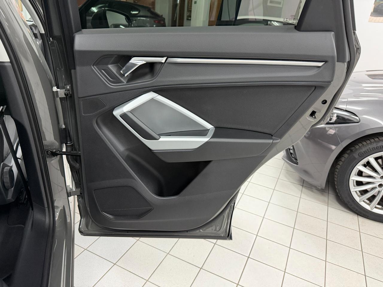 Audi Q3 35 2.0 TDI BUSINESS ADVANCED QUATTRO S-TRONIC 4 TELECAMERE VIRTUAL COCKPIT 18 RUOTINO BLIND