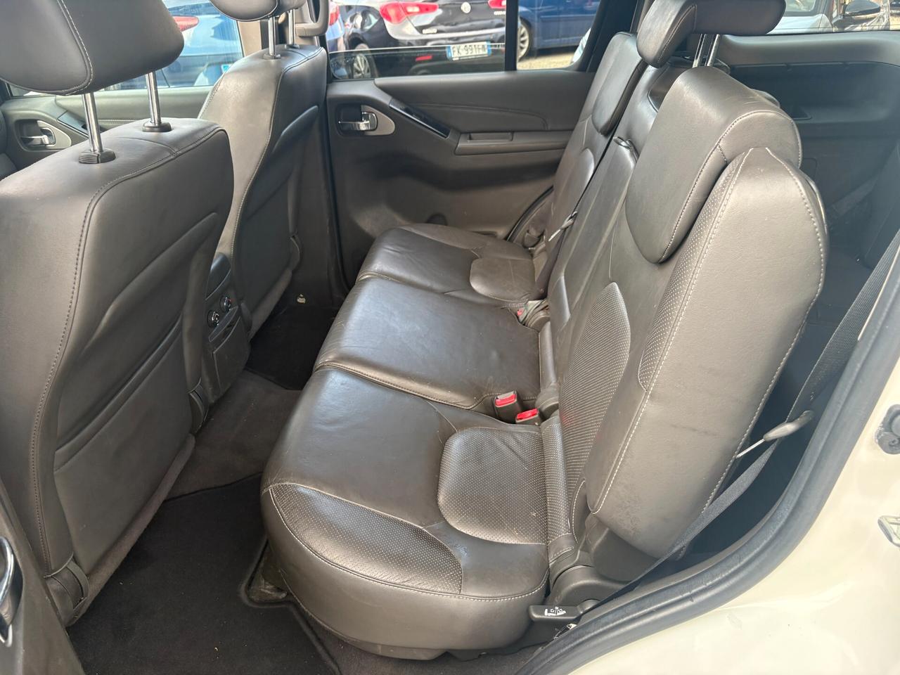 Nissan Pathfinder 2.5 dCi - 7 posti -Gancio