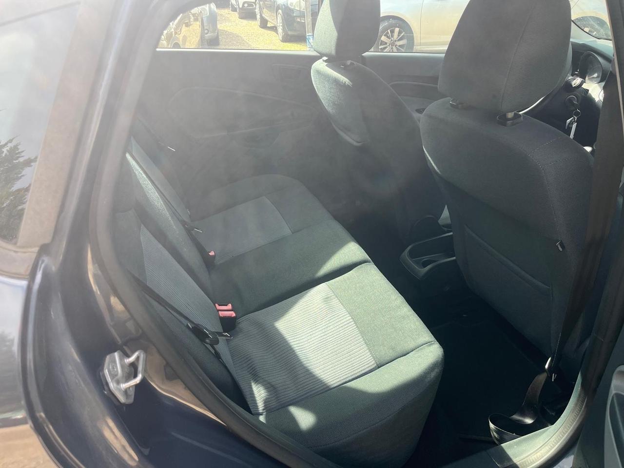 Ford Fiesta 1.2 Benzina - Neopatentati