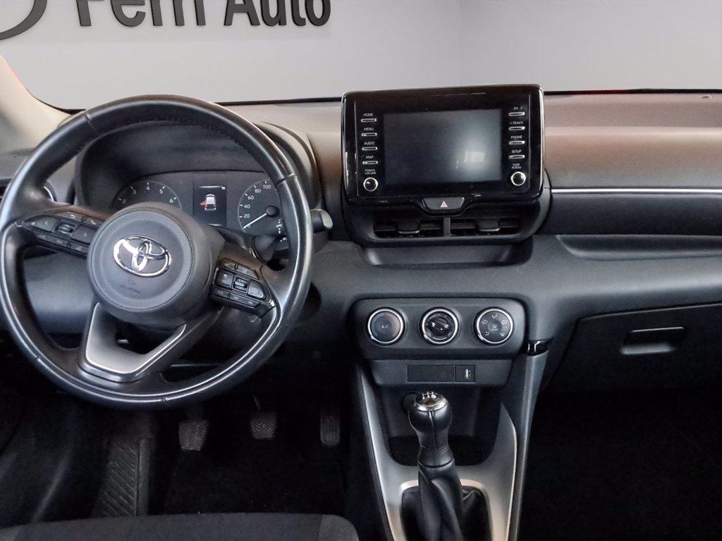 TOYOTA Yaris 1.0 active del 2023
