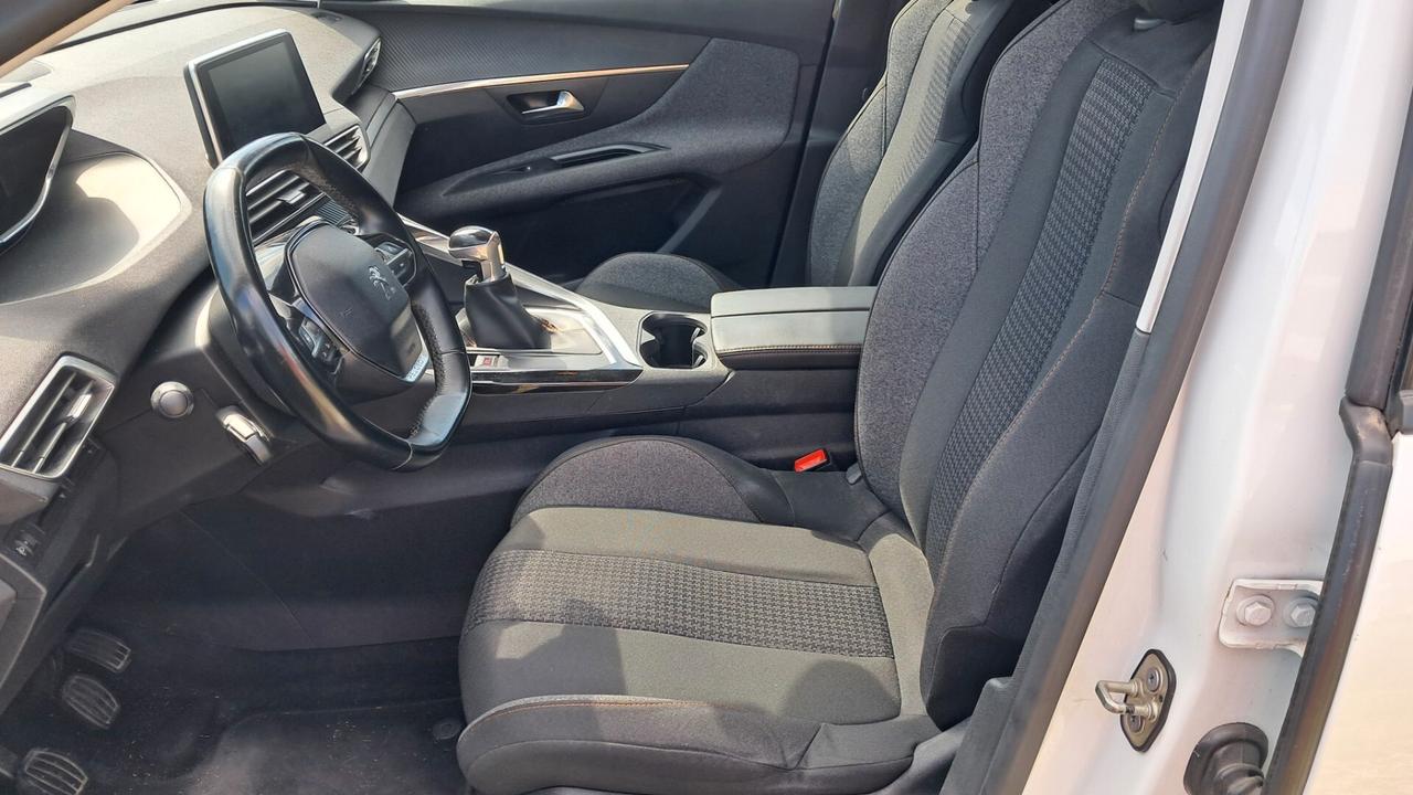 Peugeot 3008 BlueHDi 130 S&S Business