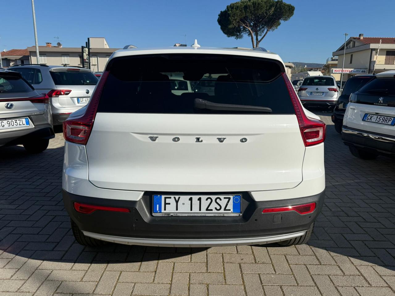 Volvo XC40 2.0 diesel -auto-4x4-D3 AWD Geartronic Momentum *PREZZO REALE*