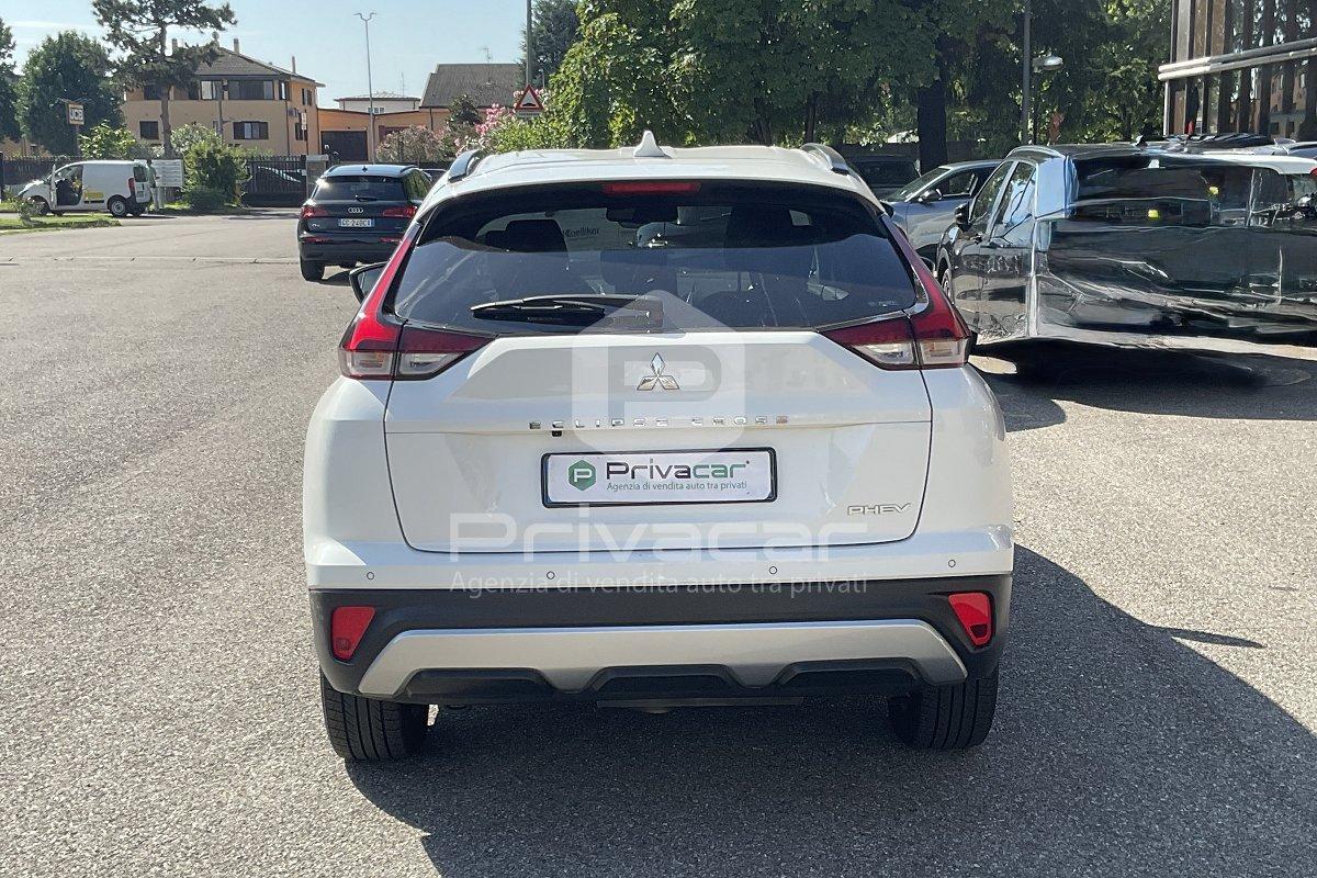 MITSUBISHI Eclipse Cross 2.4 MIVEC 4WD PHEV Instyle SDA Pack 0