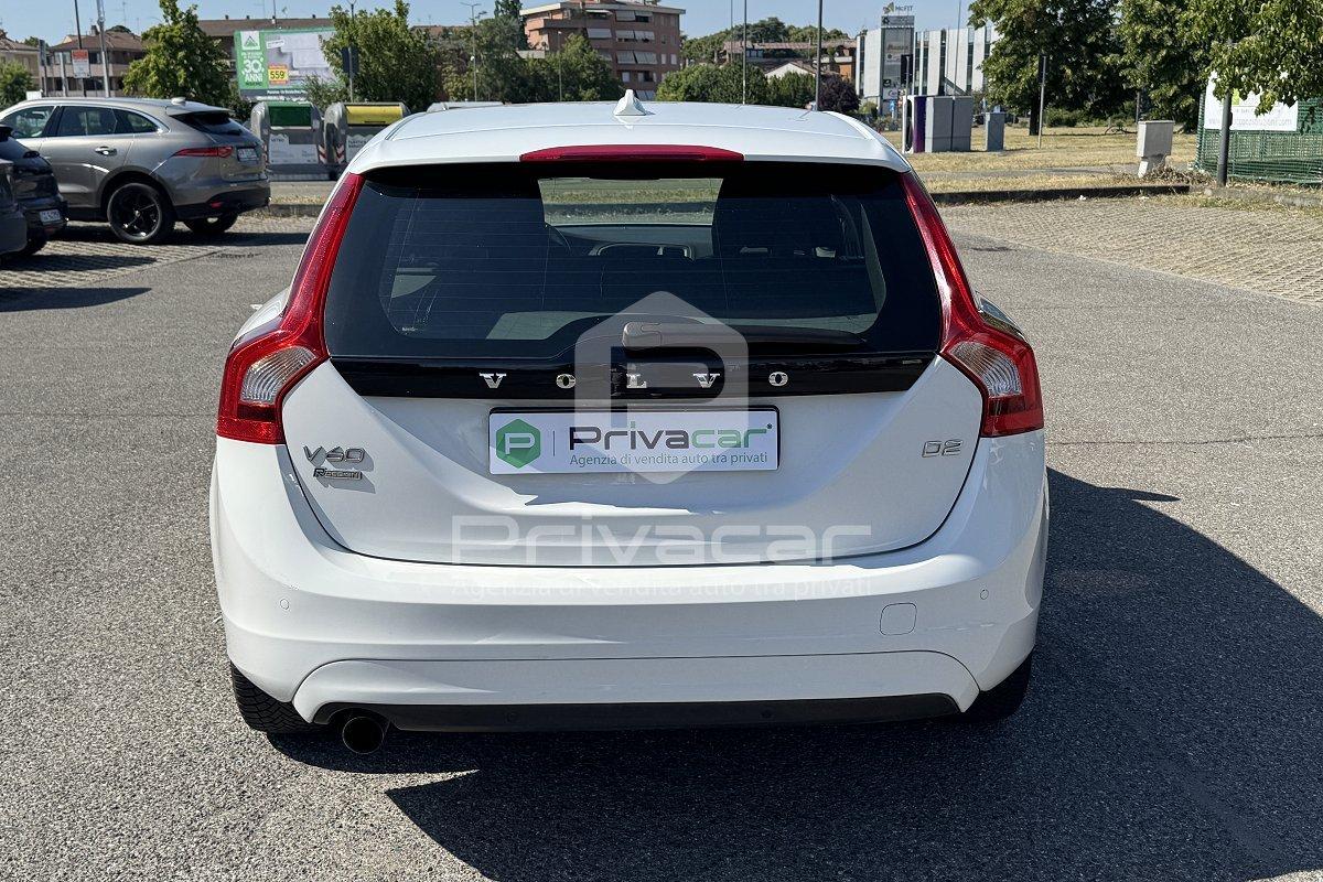 VOLVO V60 D2 1.6 Powershift Kinetic