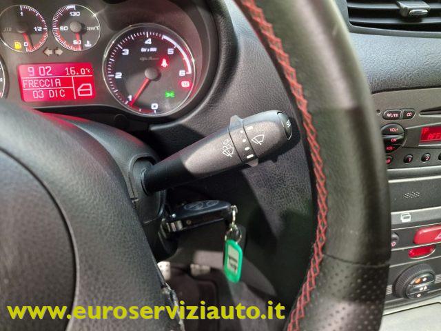 ALFA ROMEO GT 1.9 JTDM 16V Distinctive Q2