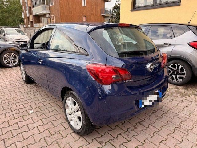 OPEL Corsa 1.2 Coupé Innovation