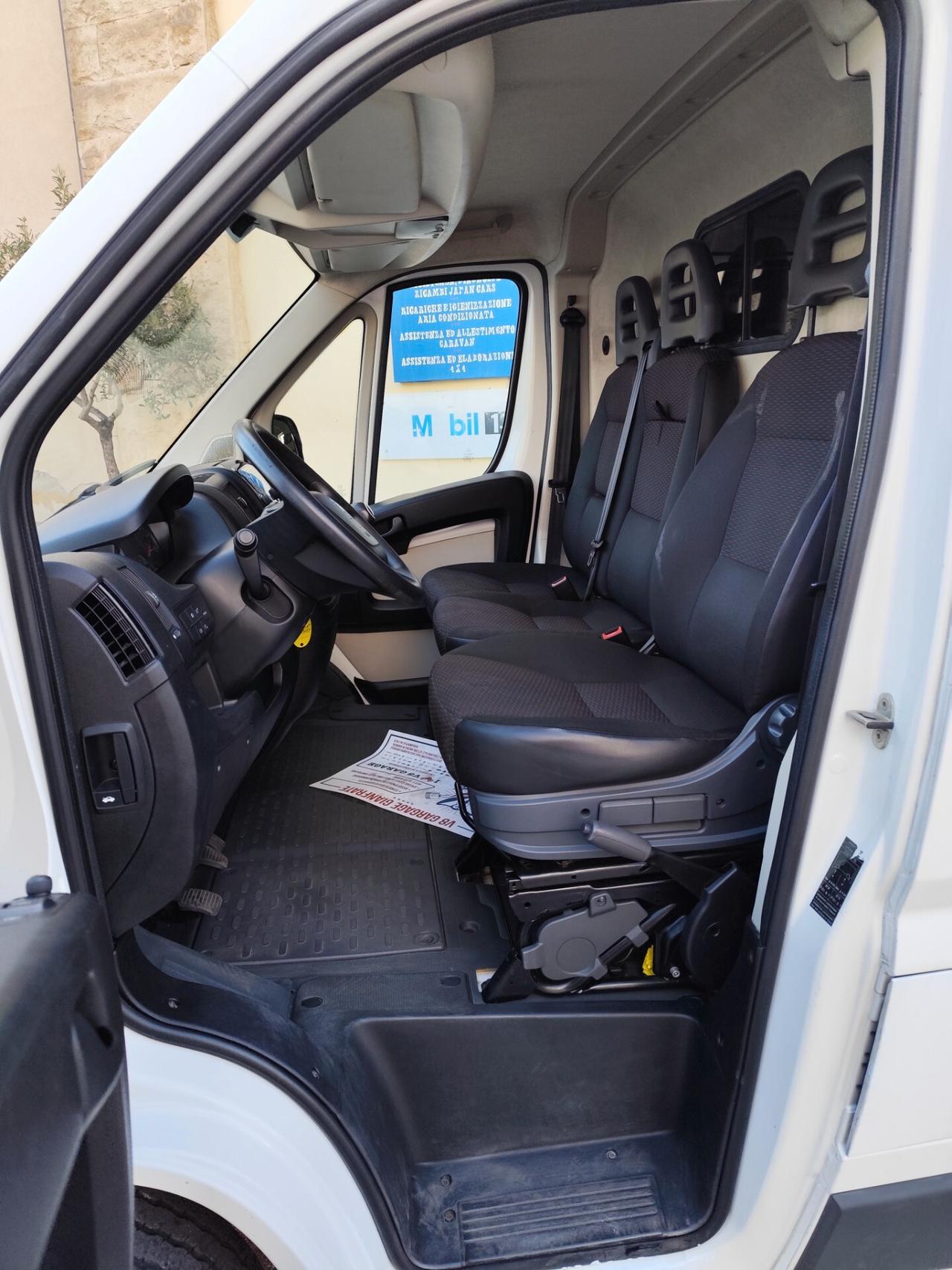 Peugeot Boxer 330 2.0 BlueHDi PC-TN Furgone