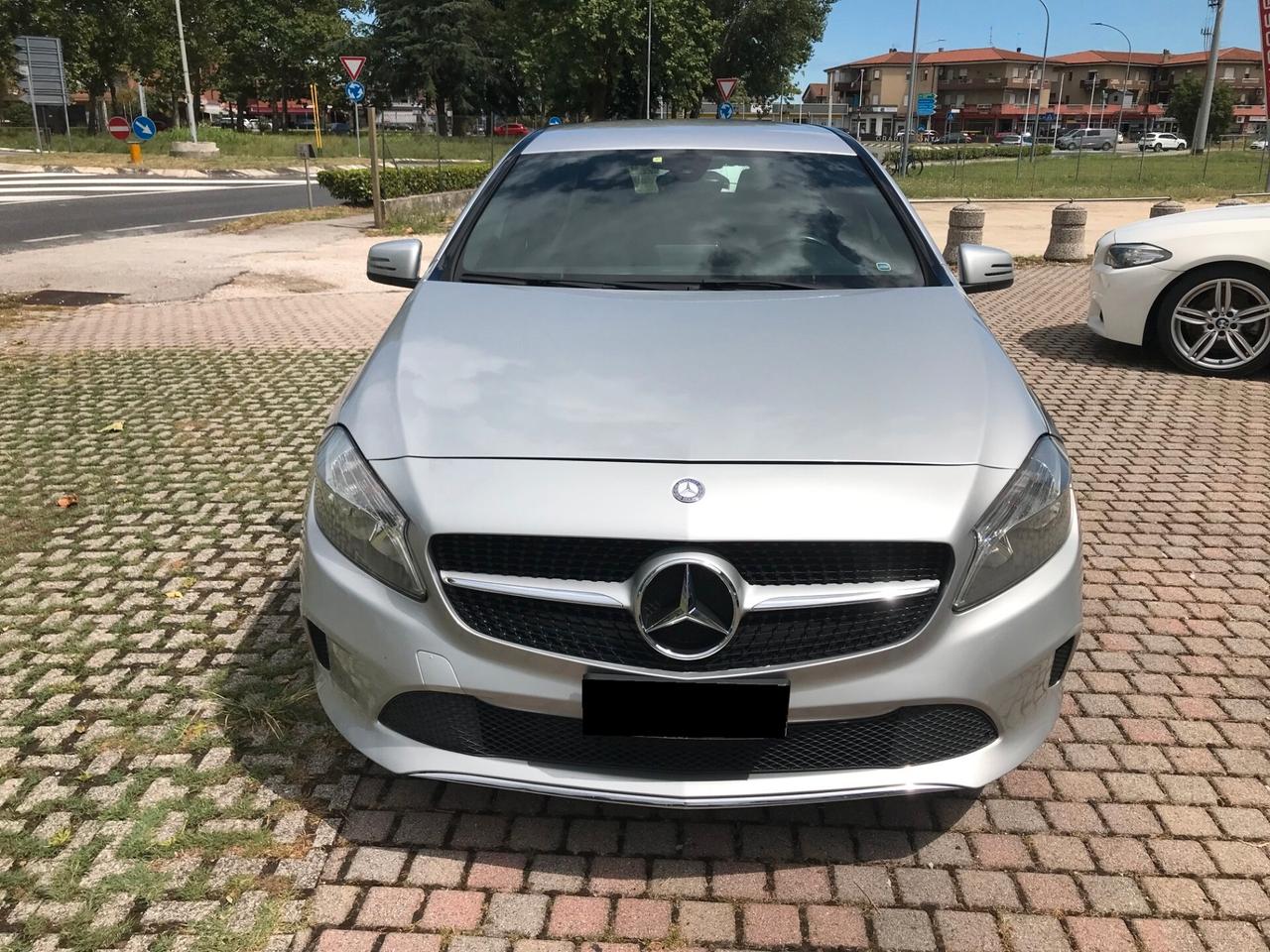 Mercedes-Benz A 160 d Sport aut. my16 retrocamera navi