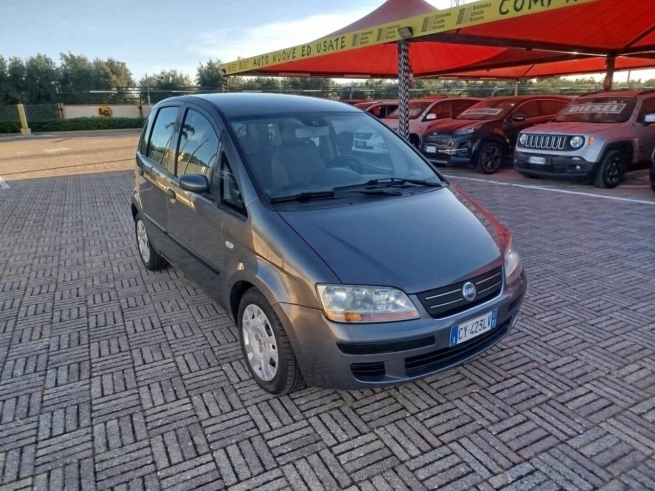 Fiat Idea 1.4 16V Emotion