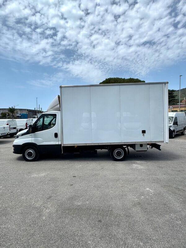 NEW IVECO DAILY 35S14 METANO FURGONATO