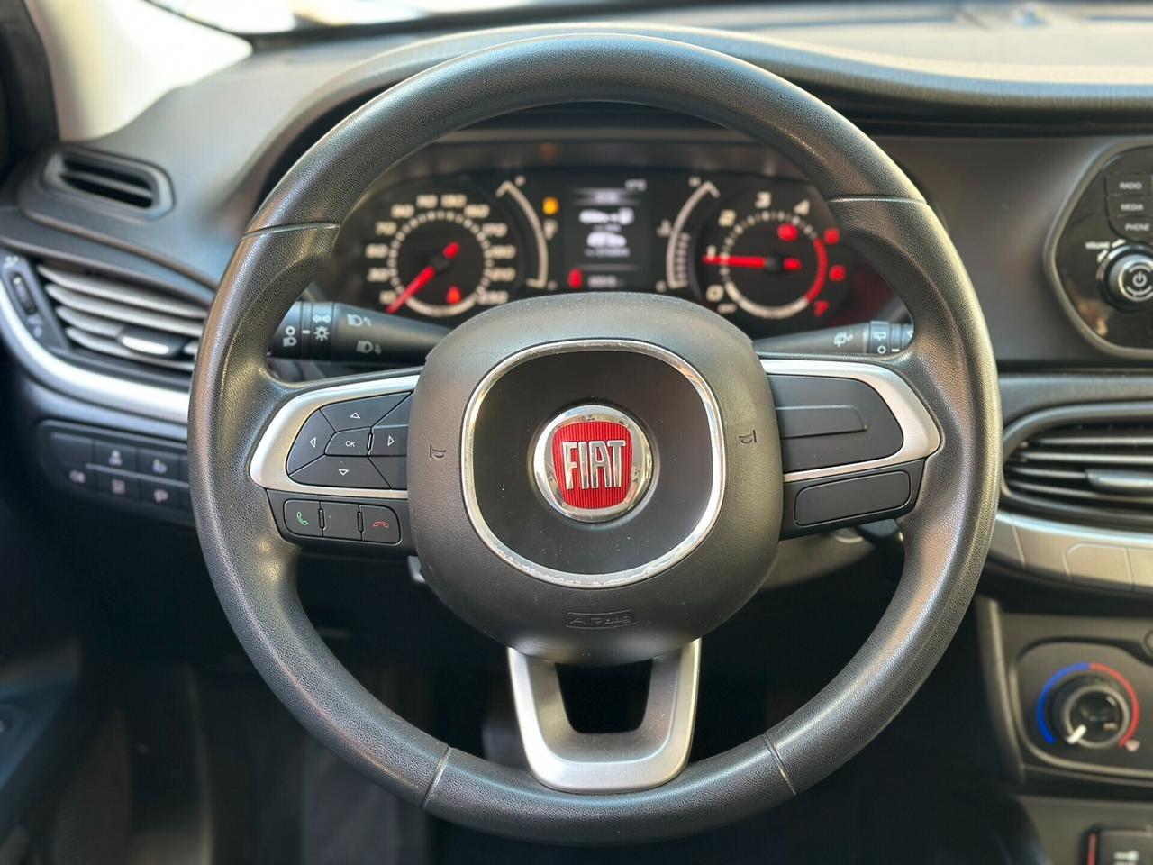 Fiat Tipo 1.3 Mjt CV 95 KM 93.000 OK neopatentati