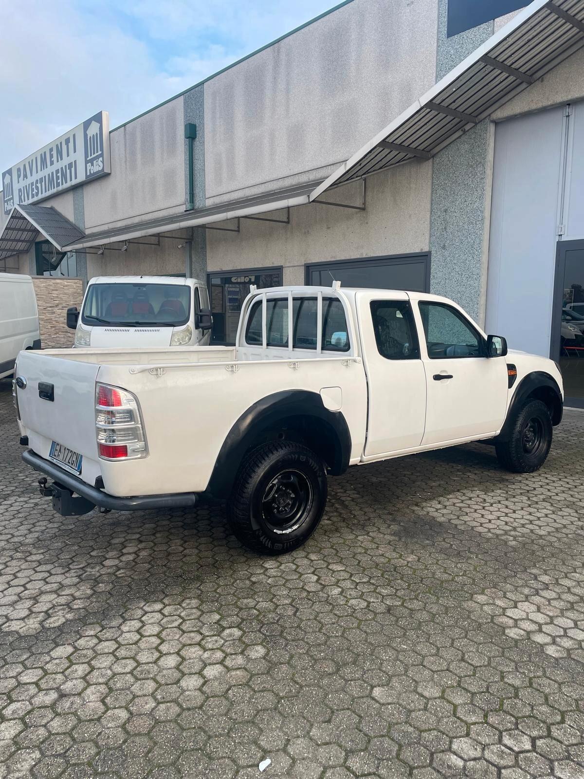 Ford Ranger 2.5 TDCi Super Cab XL 4p.ti