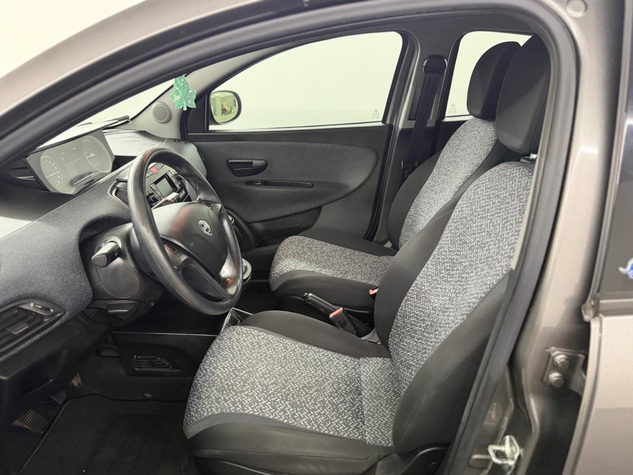 LANCIA YPSLON (anno 2019)
