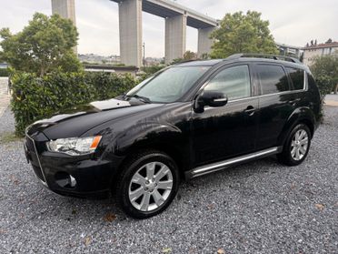 Mitsubishi Outlander 2.2 DI-D TC-SST Instyle DPF 7p