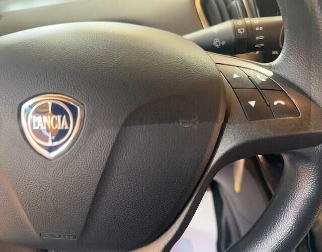 Lancia Ypsilon 1.0 FireFly 5 porte S&S Hybrid Ecochic Gold