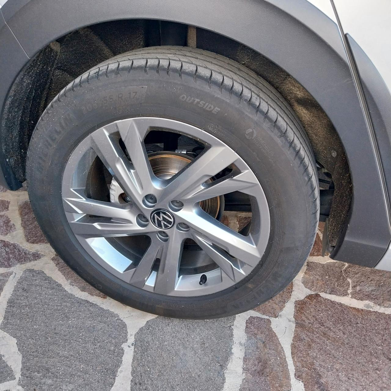 Volkswagen Taigo 1.0 TSI 110 CV DSG R-Line