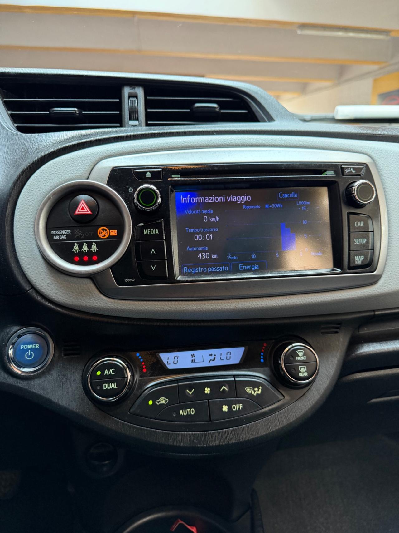 Toyota Yaris 1.5 Hybrid Neopatentati Euro 5