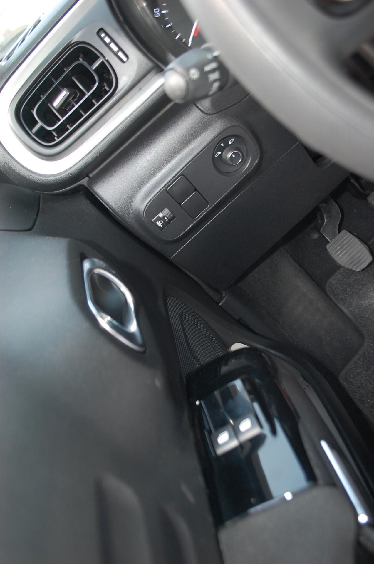 Citroen C3 BlueHDi 100 S&S Shine Uff Italy Lega USB Clima