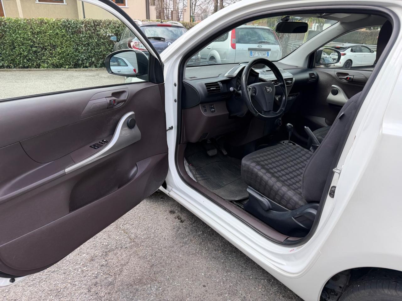 Toyota iQ 1.0 AUTOMATICA BIANCO PERLATO