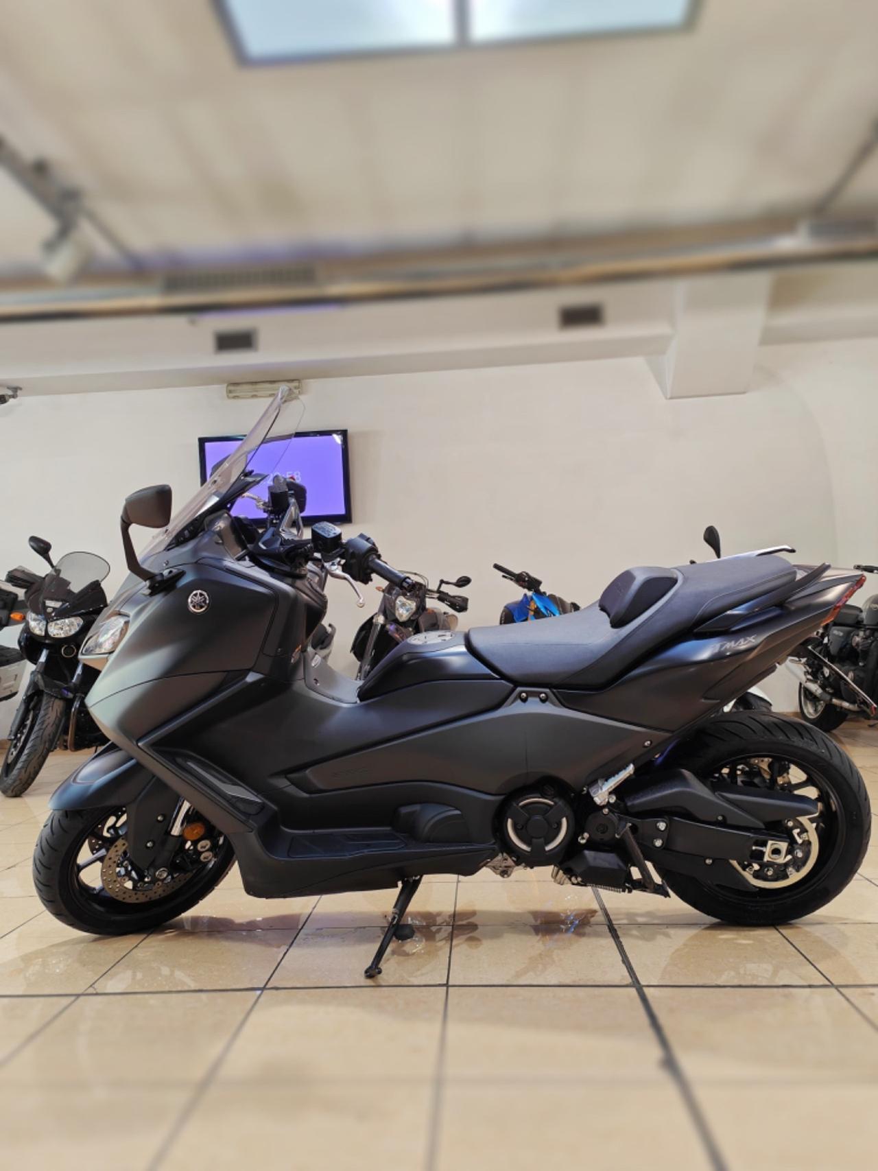 Yamaha Tmax 560 2022