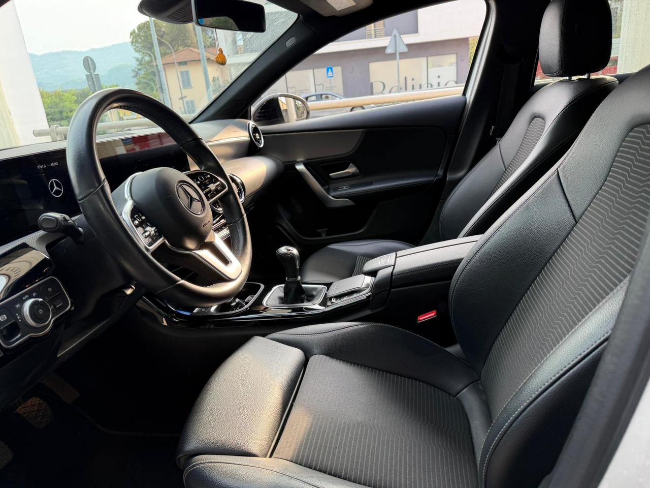 MERCEDES Classe A (W177) A 180 Sport